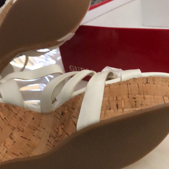 Guess white cork heal sandels size 10 - Picture 4 of 9